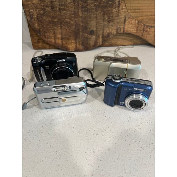 Lot of 4 digital cameras Kodak Easy Share Canon Power Shot Nikon Fuji - Picture 1 of 5